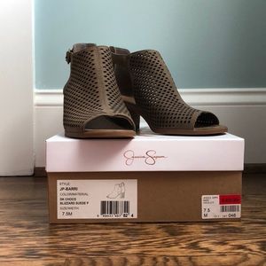 Jessica Simpson Block Heel Suede Shoes, Size 7.5